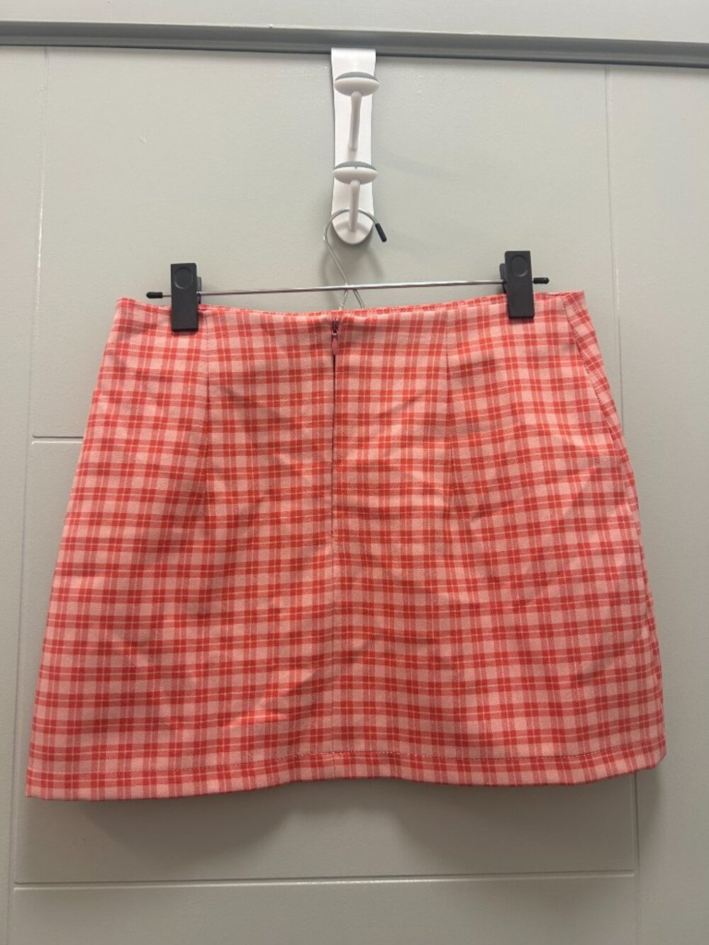 Urban Outfitters Pink Red Mini Skirt Size M Plaid Y2K Preppy Tennis A-Line - Picture 2 of 6